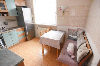 Na predaj príjemný 3 izbový byt Trenčín – Juh,výhľad balkón - 11