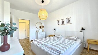 VEĽKÝ 2.IZB.AP. S PANORAMATICKÝM VÝHĽADOM A GARÁŽOU-DONOVALY - 11