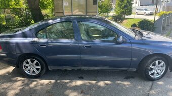 Volvo S60 2.4 - 11