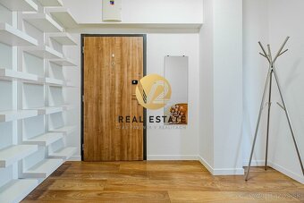 Prenájom – priestranný 3 izbový byt s terasou a 2 parkovacím - 11