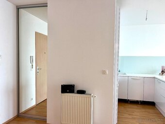 TOP ADRESA Veľký 2i.BYT V PROJEKTE TRI VEŽE S ÚŽASNÝM VÝHĽA - 11