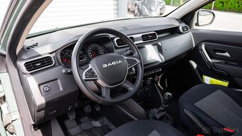 Dacia Duster 1.0 TCe ,  rv. 2024, 19.000 km, prvý majiteľ - 11