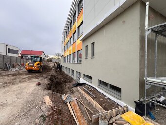 Ponúkame Vám služby v oblasti stavebníctva. - 11