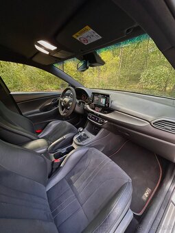 Hyundai i30N - 11
