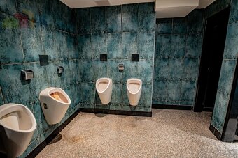 Na prenájom obchodno – reštauračný priestor, 1.207 m², BA – - 11