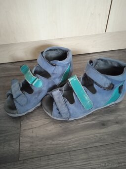 Darujem obuv/kopačky - 11