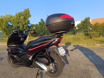 Honda PCX 125 r.v. 2022 - 11
