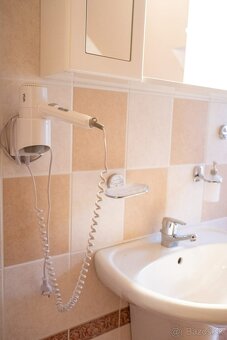 🔥Exkluzívny prenájom priestrannej chaty na Kováčovej - 11