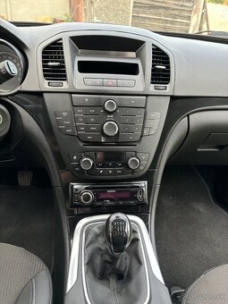 Predám Opel Insignia - šedá metalíza - 11