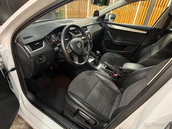 Škoda Octavia Combi 2.0 TDI Elegance/Style - 11