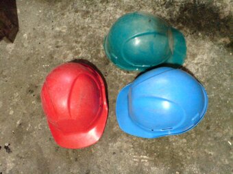 Držiaky rýn K/J/G, ako nové 8ks - 6e ks.monterky,prešiváky. - 11