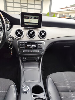 Mercedes CLA 250 4matic - 11