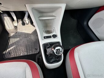 Volkswagen Up Up 1.0 BMT 75k high up - 11