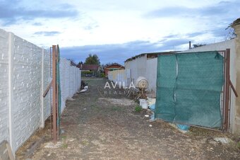 REZERVOVANÝ: zaujímavý stavebný pozemok 898m2 - Mostová - 11