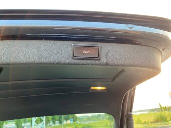 Predám Škoda Superb Elegance 4x4 170PS - 11