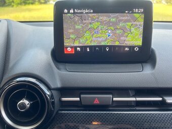 Mazda 2 Takumi 2019 - 11