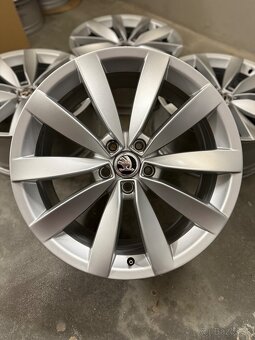 Hliníkové disky 5x112 R19 VW Lugano / VW Chennai - 11