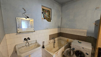 RD s pozemkom 1162 m2 v obci Jur nad Hronom - 11