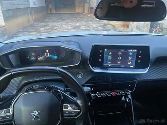 Peugeot 208 ALLURE 1.2 PureTech 74 kW M6 2019 - 11