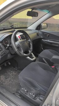 Hyundai Tucson 2.0 CRDi, 103kW 4x4 - 11