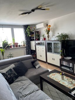 2-izbový byt 59m2 na ul. Žitavská v Senci s balkónom - 11