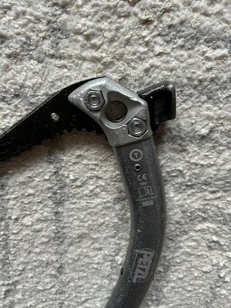 Cepíny Petzl Quark - 11