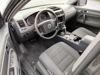 Volkswagen Touareg 2.5 R5 TDI – 4x4, rok 2005 AUTOMAT - 11