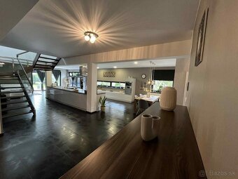 Moderný rodinný dom na predaj v Hadovciach – s bazénom - 11