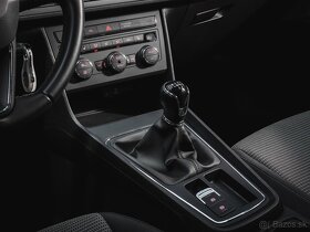 Na predaj zánovný Seat Leon ST 1.6 TDi Style v záruke - 11