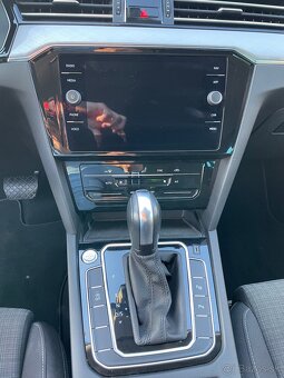 VW Passat B8 kombi 2,0 TDi 110 kW DSG - 11