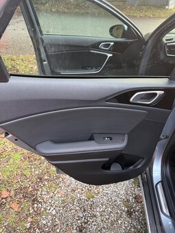 KIA XCeed 1.6 CRDI 100kw Navi,CarPlay,Kamera,Full LED - 11