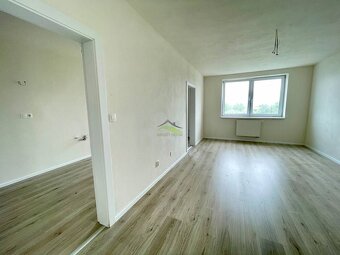 Novší 3 izbový priestranný byt - 75 m2 na sídlisku SNP - 11