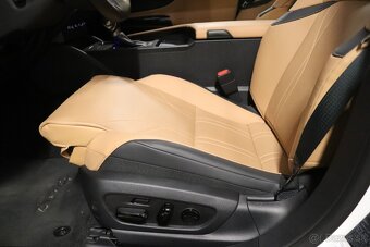 Lexus ES 300h Hybrid - 11