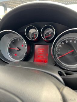 Opel Insignia 2.0 Cdti 96kw - 11