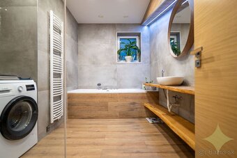 Exkluzívne na predaj, moderný 4izbový rodinný dom s pozemkom - 11