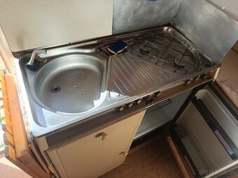 Predam obytny prives karavan - 11