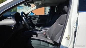 Mazda CX-30 e-Skyactiv - 11