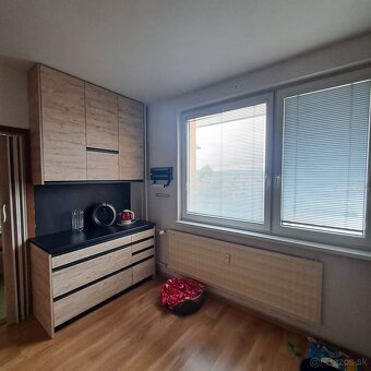 Prenajom 3,5izbovy byt Zlaté Moravce REZERVOVANÉ - 11