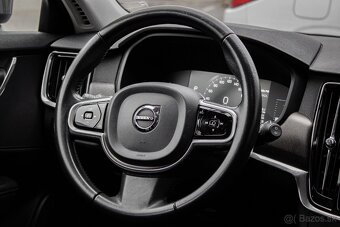 Volvo V90 D4 2.0L Momentum Cross Country - 11