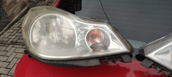 Predám predné svetlá na Renault Thalia rok 2009 - 11