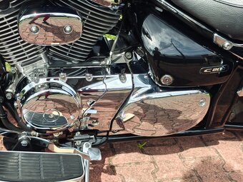 Suzuki C 800 VL 800 Intruder - 11