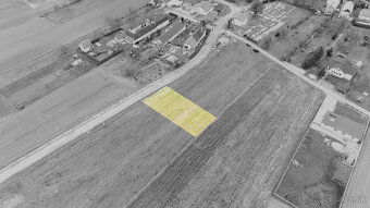 Na predaj pozemok v Pochabanoch - 11