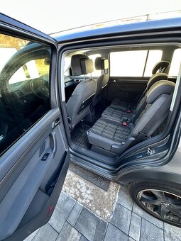 Volkswagen Touran Cross 2.0tdi - 11