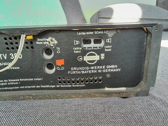Vintage Grundig RTV 380 Receiver - 11
