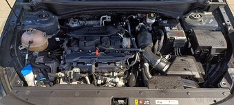 Kia Sportage 1.6 T-GDi mHEV Gold automat Možný Leasing - 11