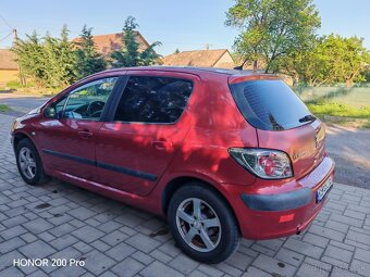 PEUGEOT 307 1.4 16V 65KW COMFORTLINE - 11