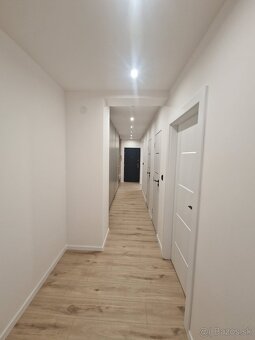 3i zariadený byt s balkónom, Prievidza - 11
