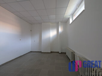 PRENÁJOM: Obchodný priestor 158 m2 v centre Petržalky (Streč - 11