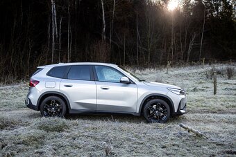 BMW IX1 e Drive20 elektromobil 2024, 9500km - 11