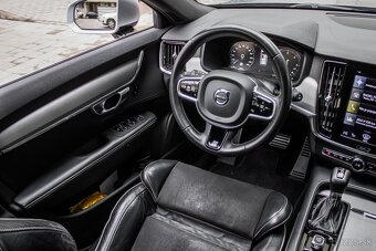 Volvo V90 D4 2.0L R-Design AWD A/T - 11